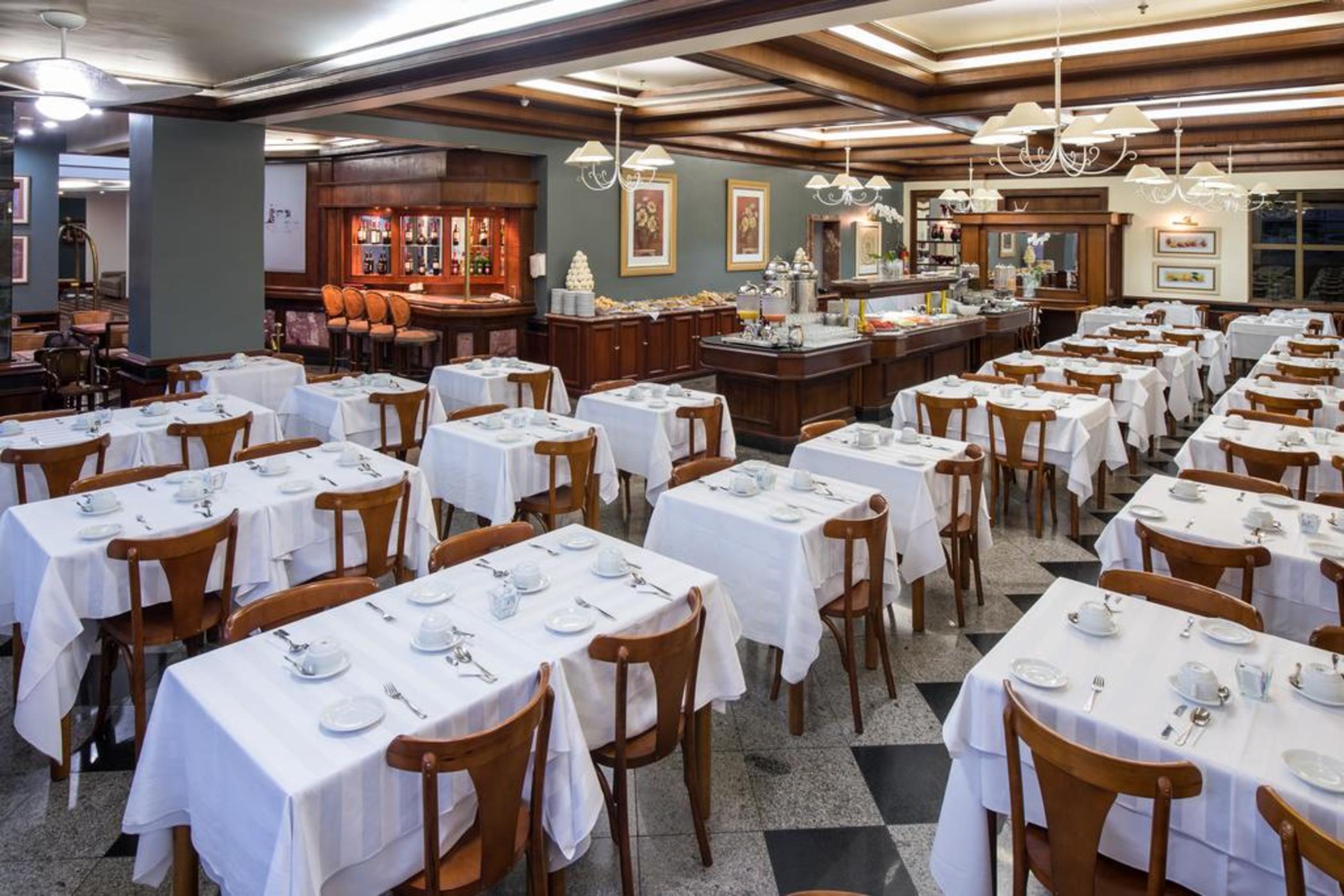 卡尔顿广场酒店 Poços de Caldas 外观 照片
