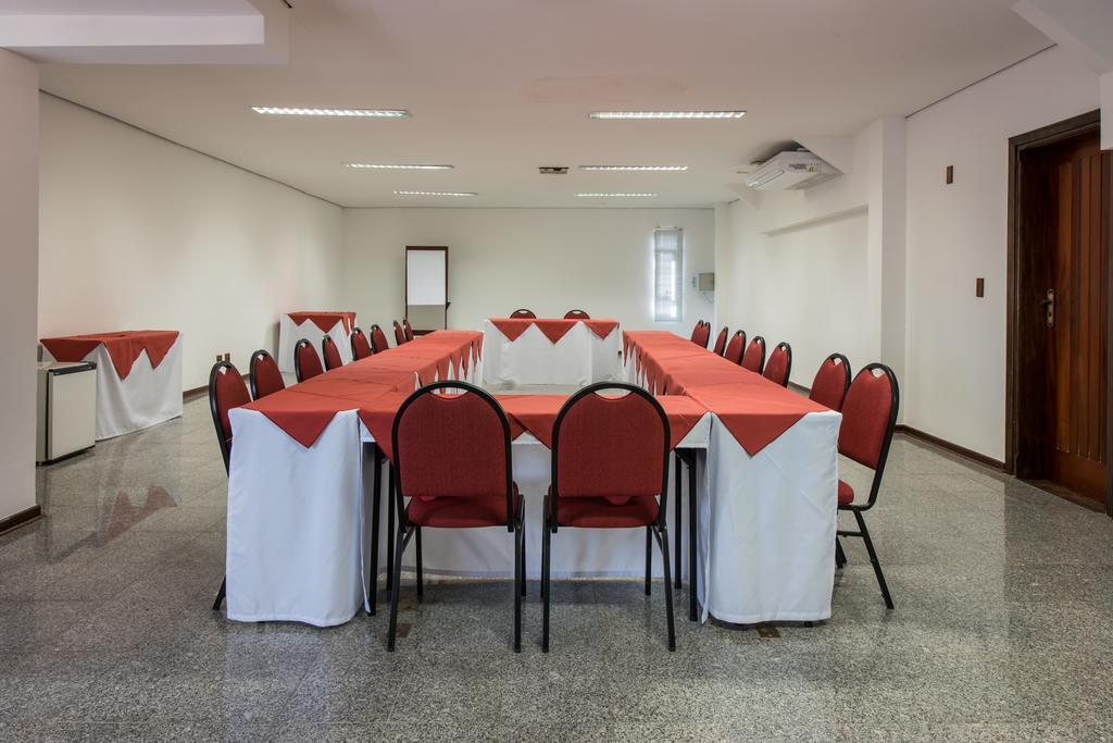 卡尔顿广场酒店 Poços de Caldas 外观 照片