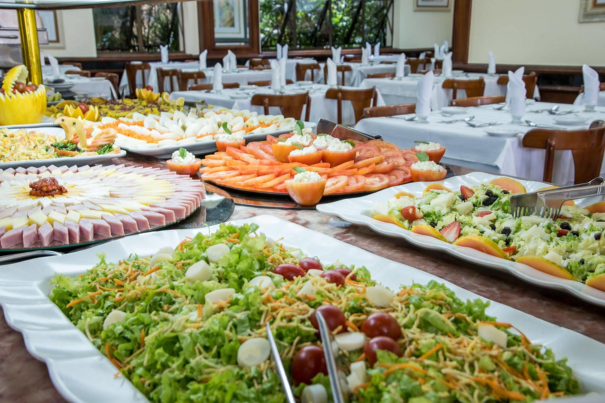 卡尔顿广场酒店 Poços de Caldas 外观 照片